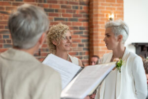 KasiaGeorge Wedding Photography Nottingham Photojanik 4 300x200