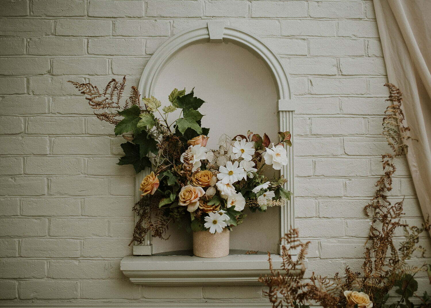 flower and fern studio sussex wedding florist arrangement