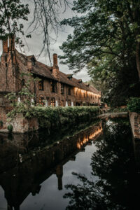 TudorBarnWedding37 200x300