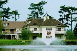 113 brandshatch place hotel spa05 thb 1 300x199