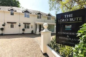 MG 1952 copy 300x200