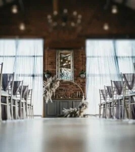 55a864 38b6171418414bae9e71bfa22435549amv2 267x300