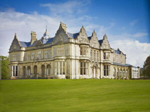 ClevedonHallBuildinggrass 300x225