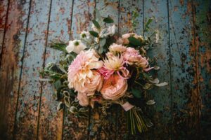 Jenbouquetharrietparryflowers photokathill 300x200