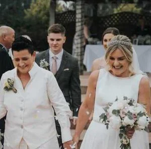 am ls banner 300x296