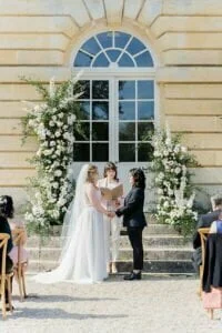 b2cf3a 68d95132f37e4c47a52602a00d9c925cmv2 200x300