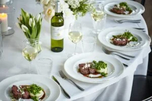 cleaverupstairsbar64113 1320x880 1 300x200