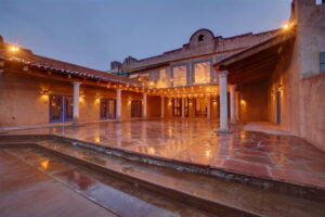 201603257 33 300x200