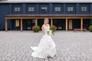 69010806 105320274180039 7437542510831861760 n 300x200