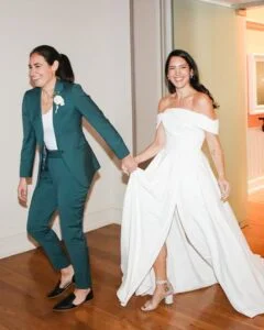 Louvienne Wren DC Savannah @leahmoyersphotography 600x750 1 240x300