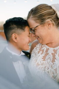 lgbtq st louis lesbian wedding 200x300