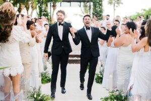 001 JonathanBennettandJaymesVaughanLGBTgaysamesexdestinationbeachweddinginMexico 300x200