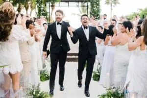 001 JonathanBennettandJaymesVaughanLGBTgaysamesexdestinationbeachweddinginMexico 300x200