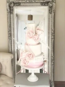 75F01A41 51CB 4C53 A3C9 972CF7B207F7 227x300