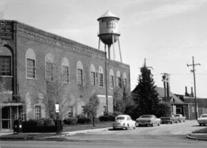 99081143 10157904128566953 2328695576712970240 n 300x214