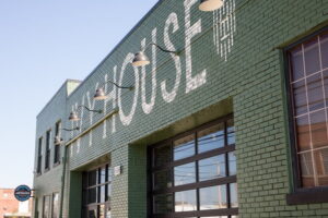 Hauser Wedding CarrStudios 767 300x200