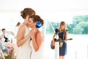 Vermont Wedding Photographer 0737 600x399 1 300x200
