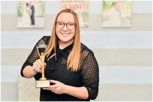 how become award winning business owner  0001 1024x684 1 300x200