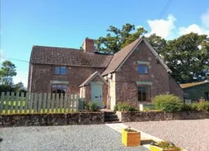 StanfordFarmhouseaccomodation 300x216