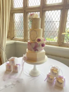 cache 2494074176 225x300