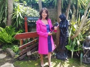 elaine gallery 17 300x225