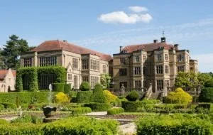 fanhams hall exclusive slider amy murrell 2018 171 300x190