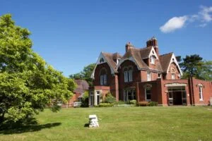 hallmark hot 20200103033443389 300x200