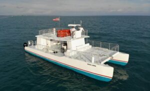 miss lora snorkeling and dolphin tours 1 300x182