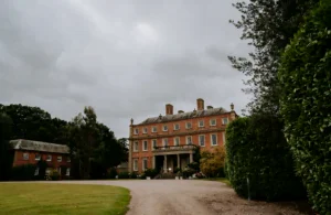 635a45fc04fcf61b23b5e85f PHOTO 300x195