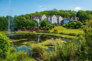 Hotel Exterior 300x200